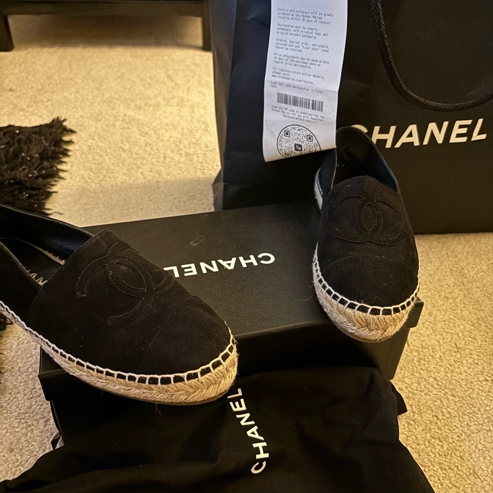 CHANEL Black Espadrilles with Cream Sole